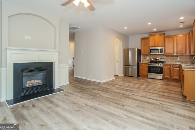 Building Photo - 307 Hidden Creek Ln