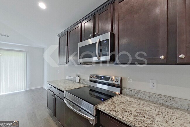 Building Photo - 103 St Phillip Wy