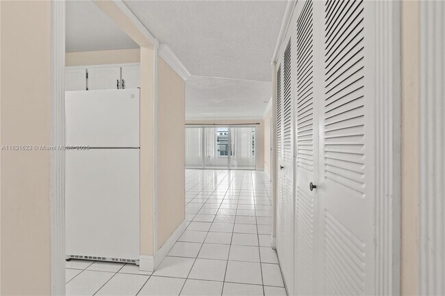 Building Photo - 8350 Sands Point Blvd