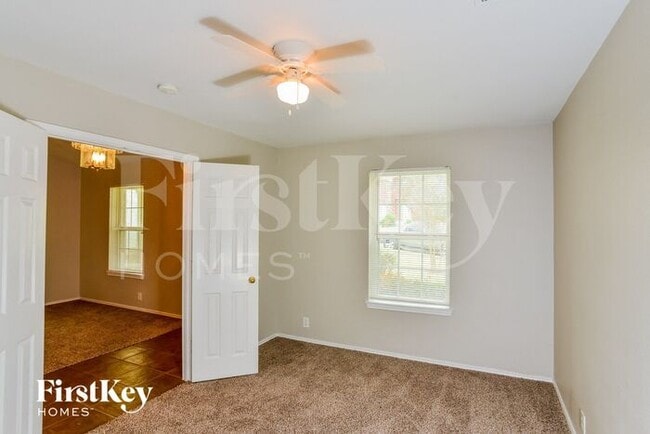 Building Photo - 13701 Laramie Hill