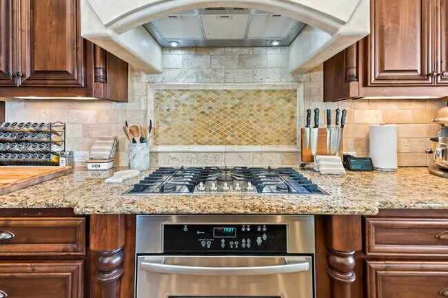 Building Photo - 17401 Rush Pea Cir