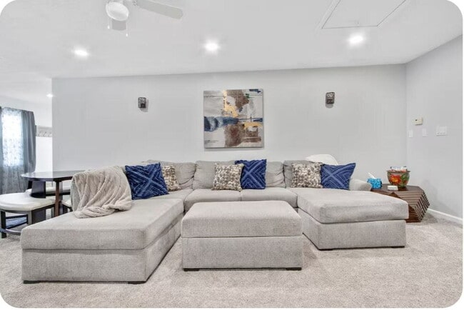 Building Photo - Furnished 3-Bedroom Apartment with Private Entrance and Free Laundry