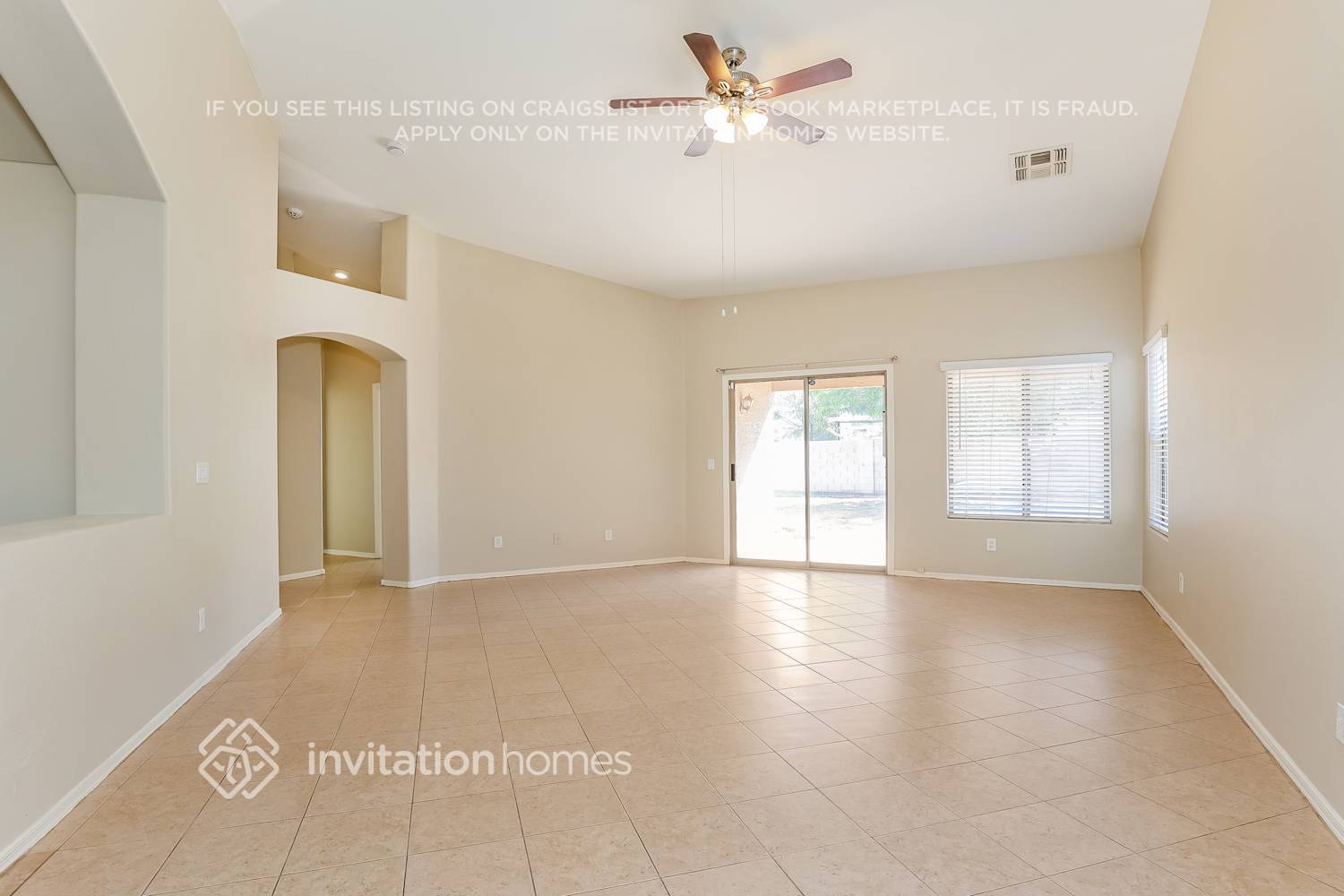 Building Photo - 9121 W MacKenzie Dr