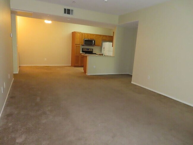 Building Photo - 41410 Juniper St