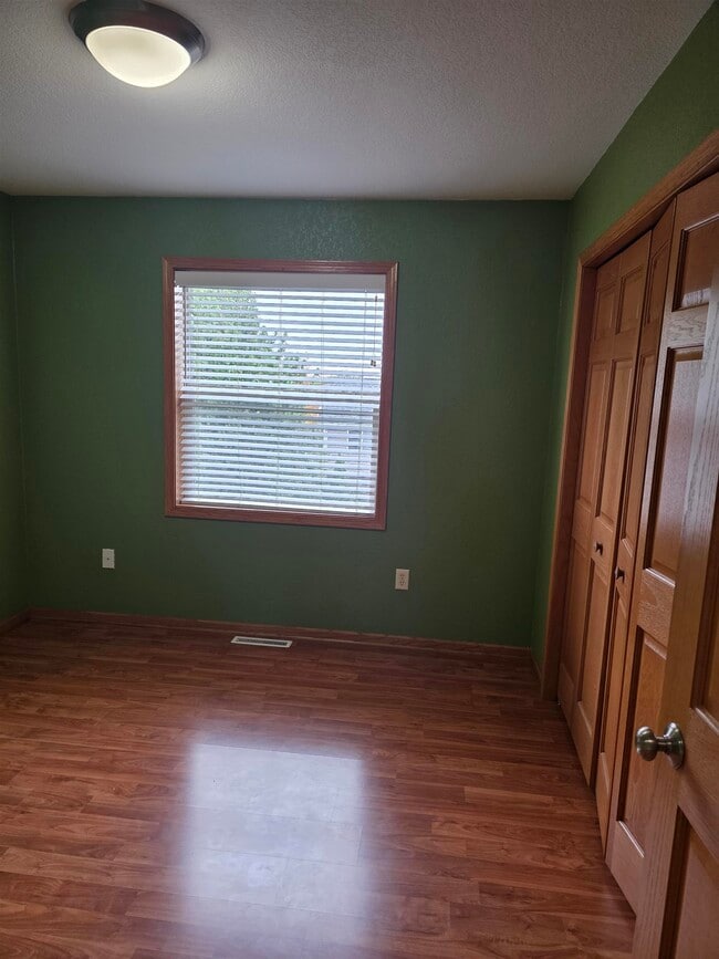 Building Photo - 3177 Bookham Dr