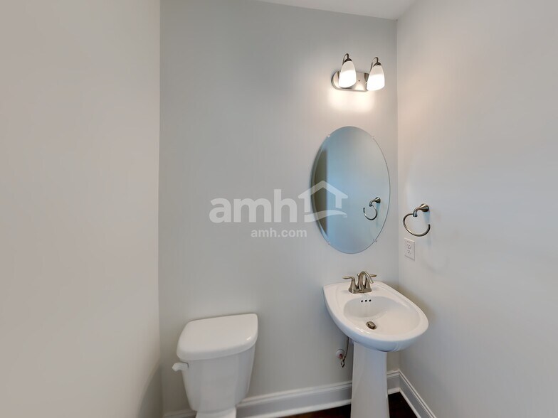 Building Photo - 4812 Chutney Dr