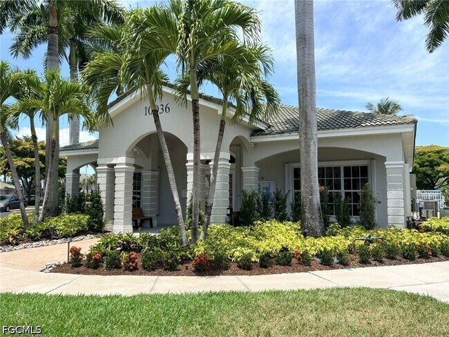 Building Photo - 8162 Pacific Beach Dr