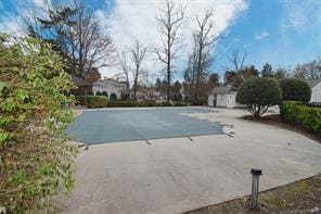 Building Photo - Pristine 2 bedroom, 2.5 bath Townhome located in the Roxborough Community!