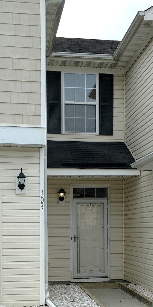 Building Photo - 103 Pinter Ct