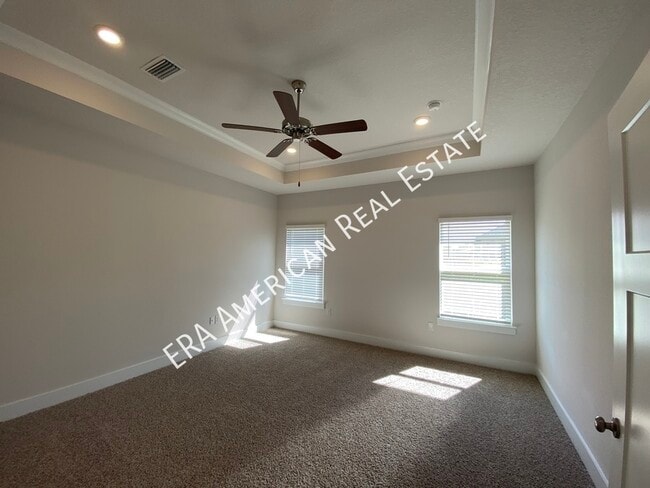 Building Photo - 3398 Southwind Dr