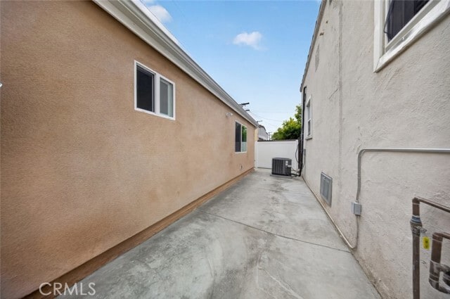 Building Photo - 1316 Carlton Dr