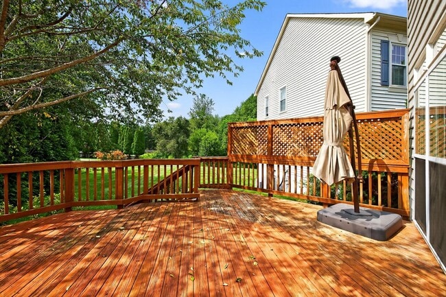 Building Photo - 12031 Arista Manor Way