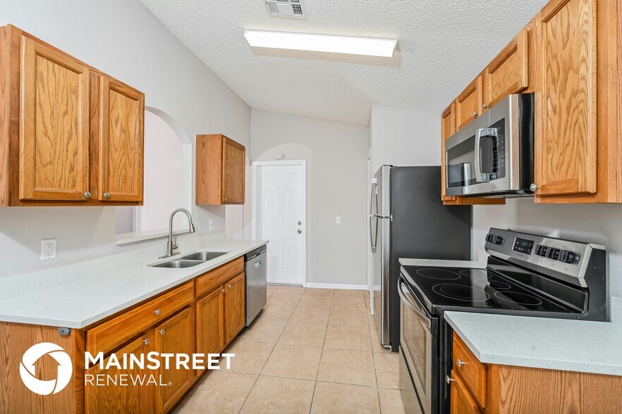 Building Photo - 2709 W Covington Dr