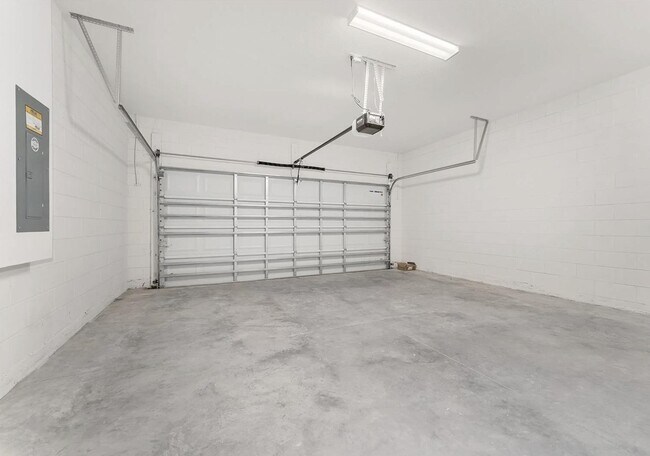 Building Photo - 4008 NW 48th Ter Rd