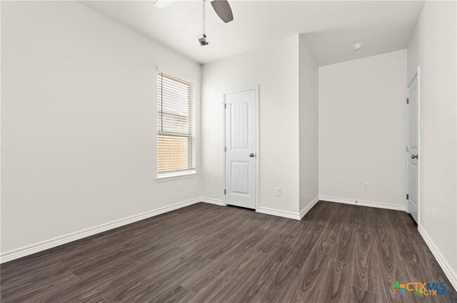 Building Photo - 5119 Rose Petal Ct