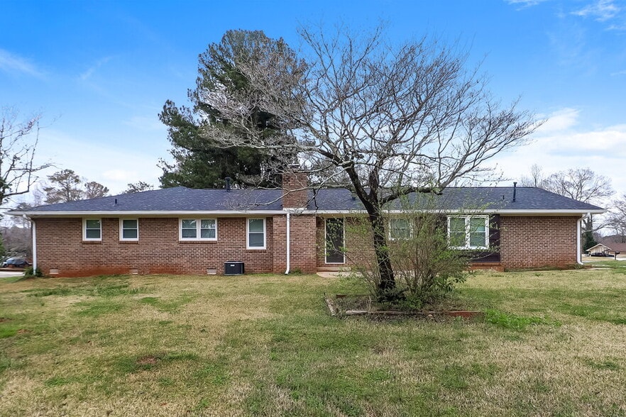 Building Photo - 4605 Newcastle Cir