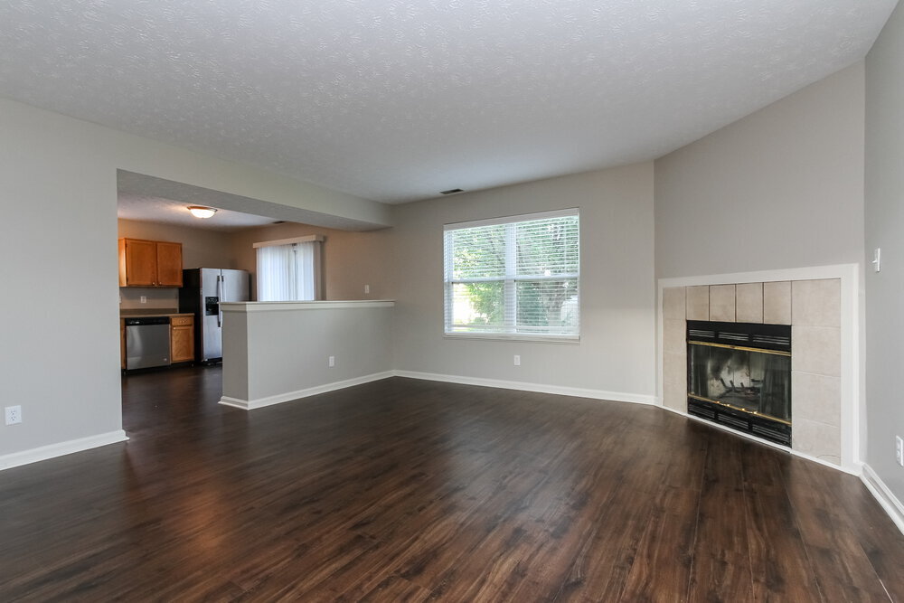 Building Photo - 5885 Gadsen Dr