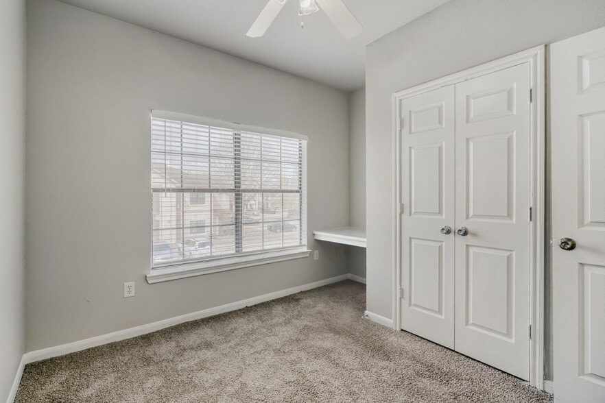 Building Photo - The Oakmoor