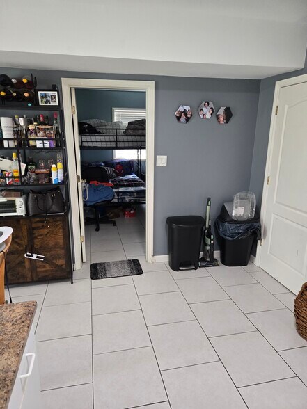 kitchen to 2nd bedroom - 660 McKinley St