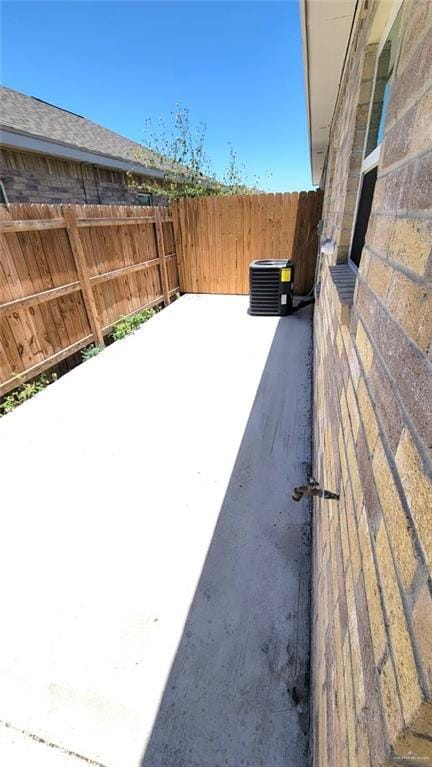 Building Photo - 15 Hiawatha Dr