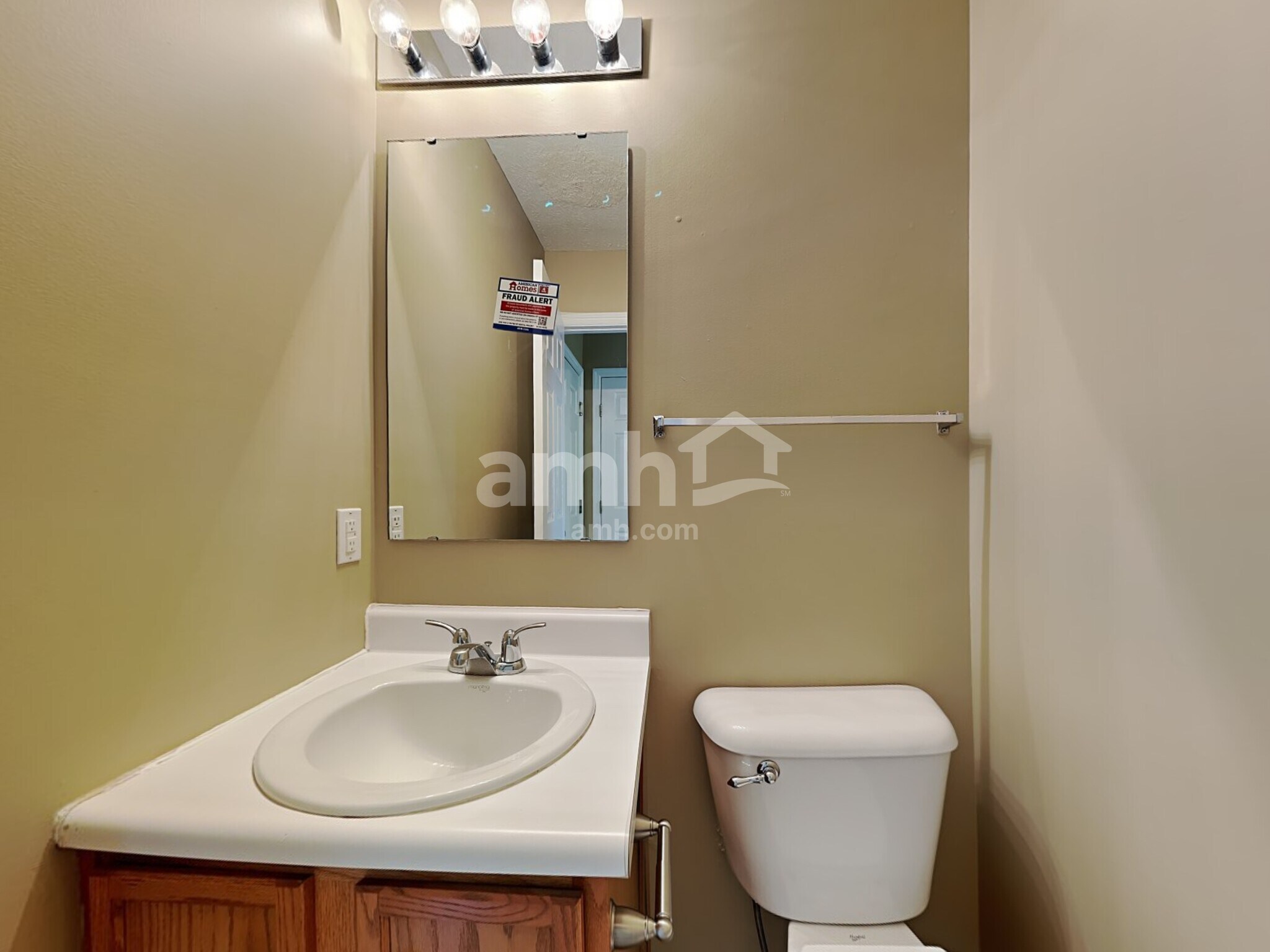 Building Photo - 127 Strawberry Fields Dr