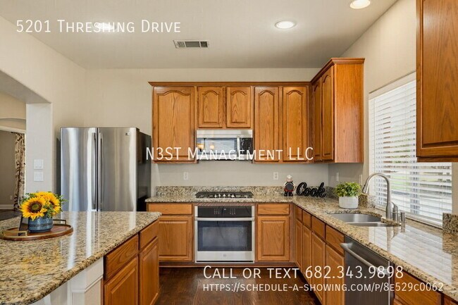 Building Photo - 5201 Threshing Dr