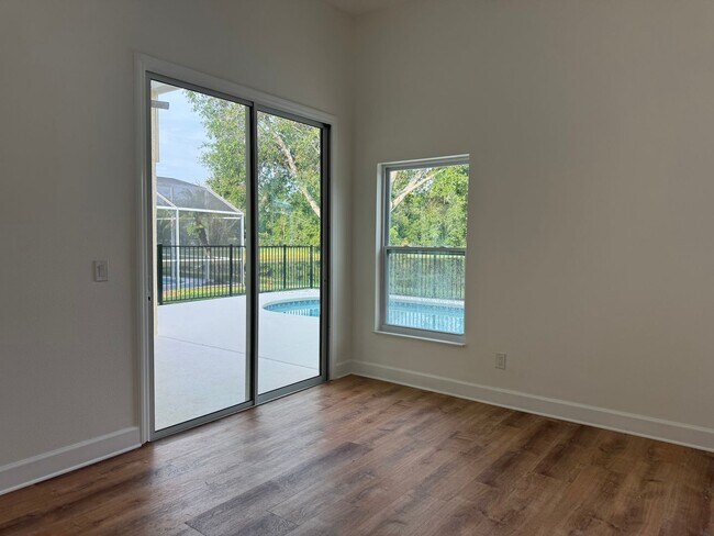 Building Photo - 4 Bedroom Pool Home for Rent