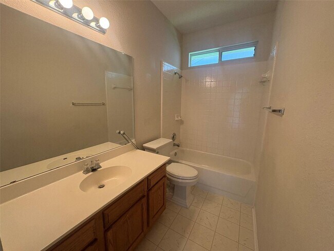 Building Photo - Newly Renovated Home in Cedar Park!