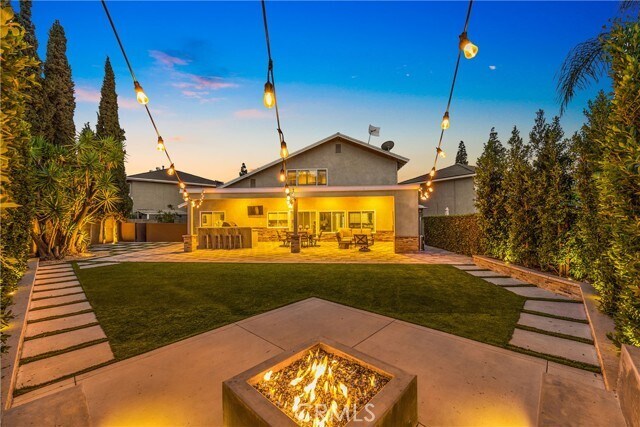 Building Photo - 1320 N Van Gogh Cir