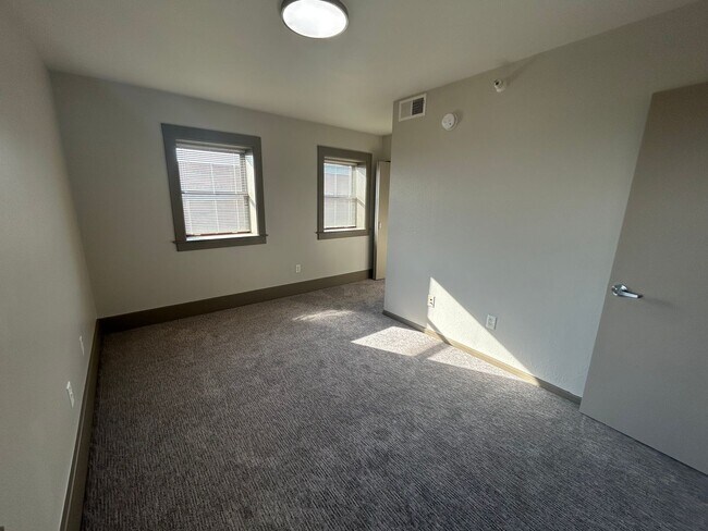 Building Photo - Solid surface countertops, stainless steel...