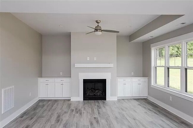 Building Photo - 16 Kiley Ln