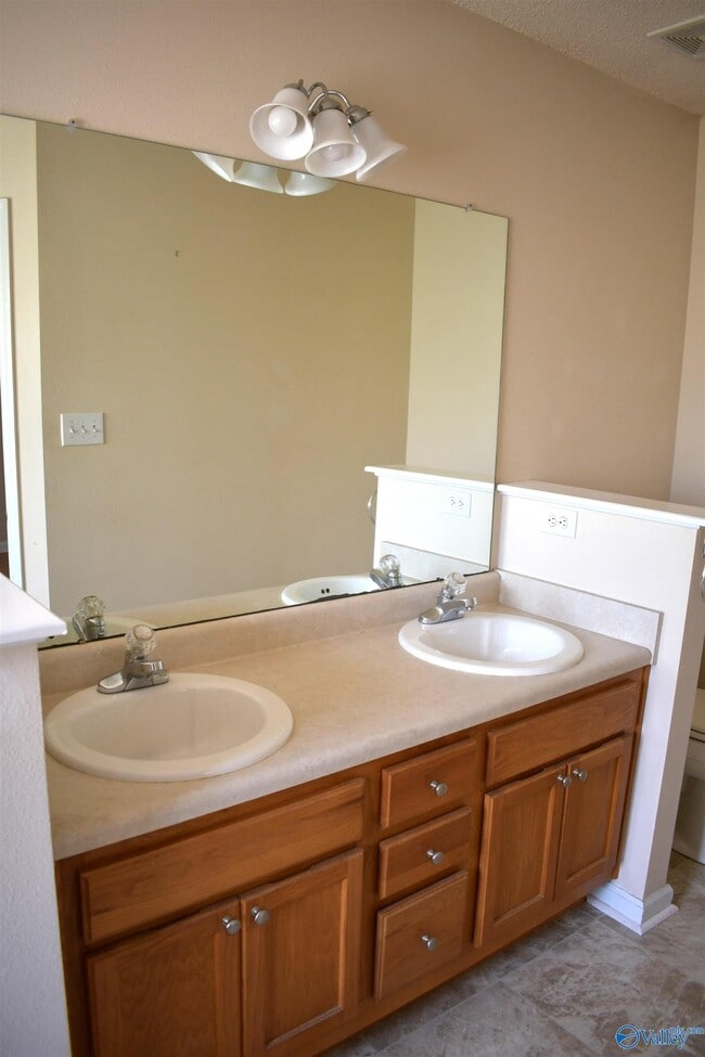 Building Photo - 117 Millside Ln NW