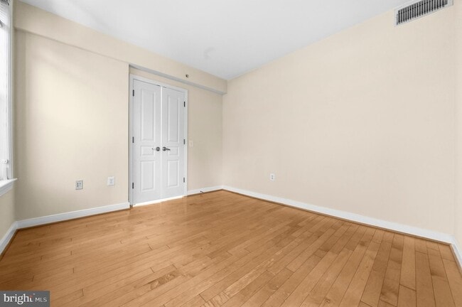 Building Photo - 631 D St NW