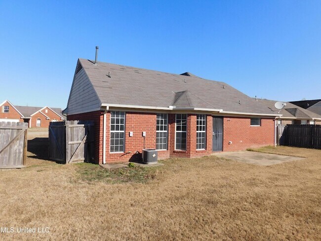 Building Photo - 2469 Lasonya Ln