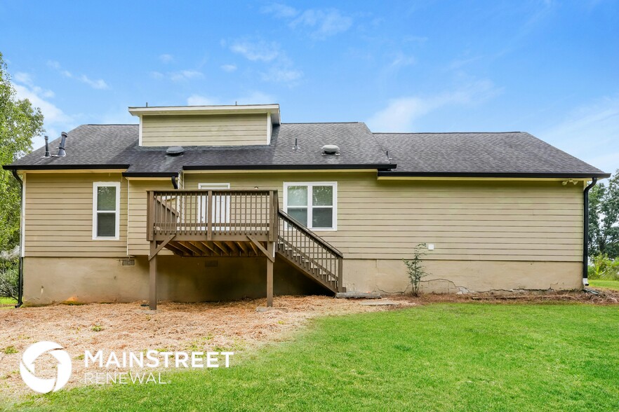 Building Photo - 5151 Salem Dr