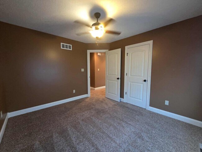Building Photo - Spacious Home for Rent!