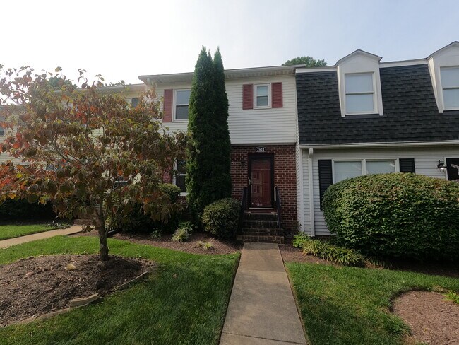 Primary Photo - 2611 Chancer Dr