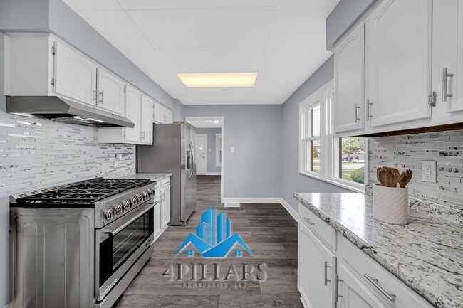 Building Photo - 648 Stewart Ct