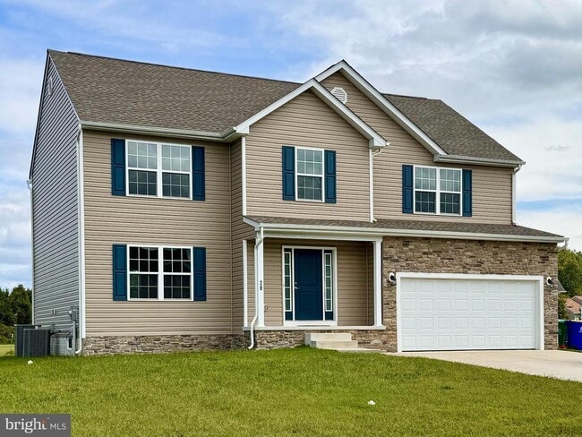 Primary Photo - 28 Fields Dr