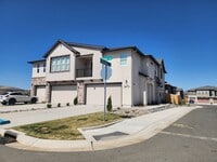 Building Photo - New  Townhome  in South Carson City