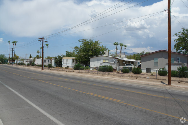 Primary Photo - Continental West