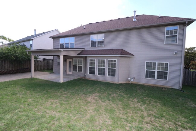 Building Photo - 417 Courchelle Dr