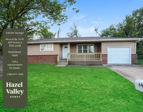 Building Photo - 645 Sunset Dr