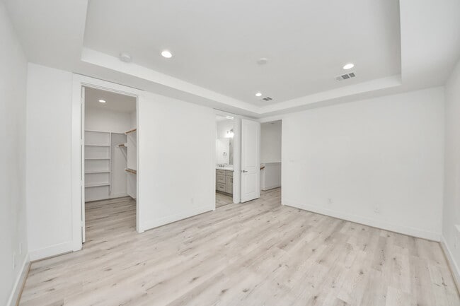 Building Photo - 2920 Nance St