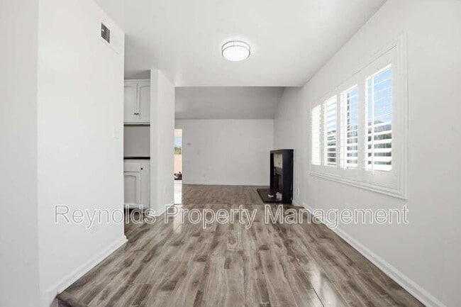 Building Photo - 3727 Byrd St