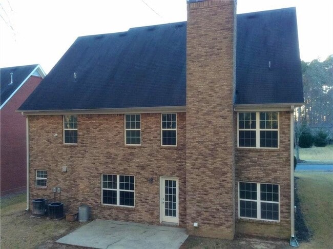 Building Photo - 1551 Park Knoll Trail NE