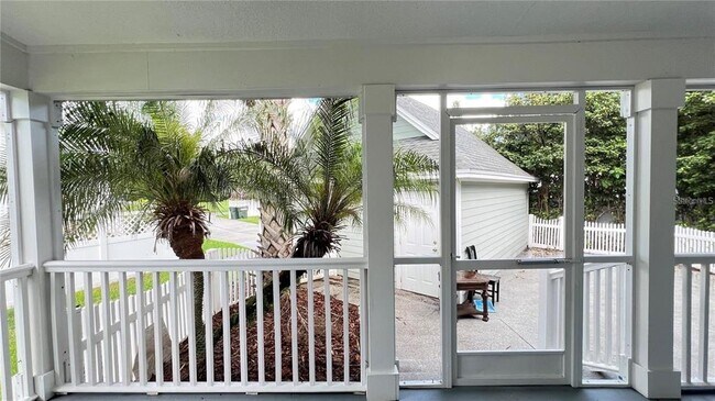 Building Photo - 934 Westpark Dr