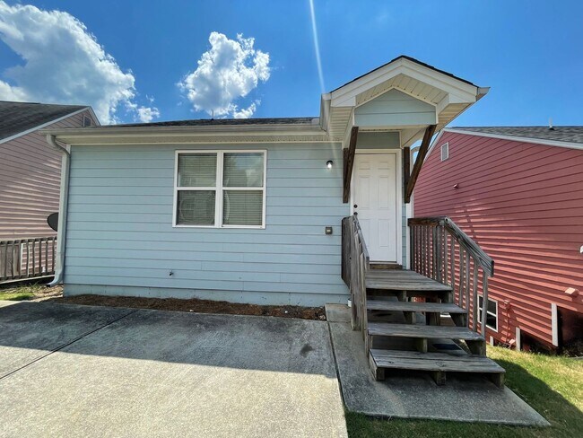 Building Photo - BRIDGEWATER HOME! PRE-LEASING FOR AUGUST 2026!