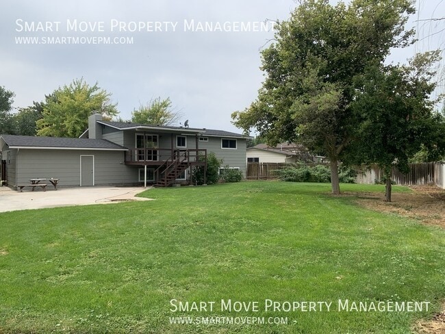 Building Photo - 8800 Craydon Dr