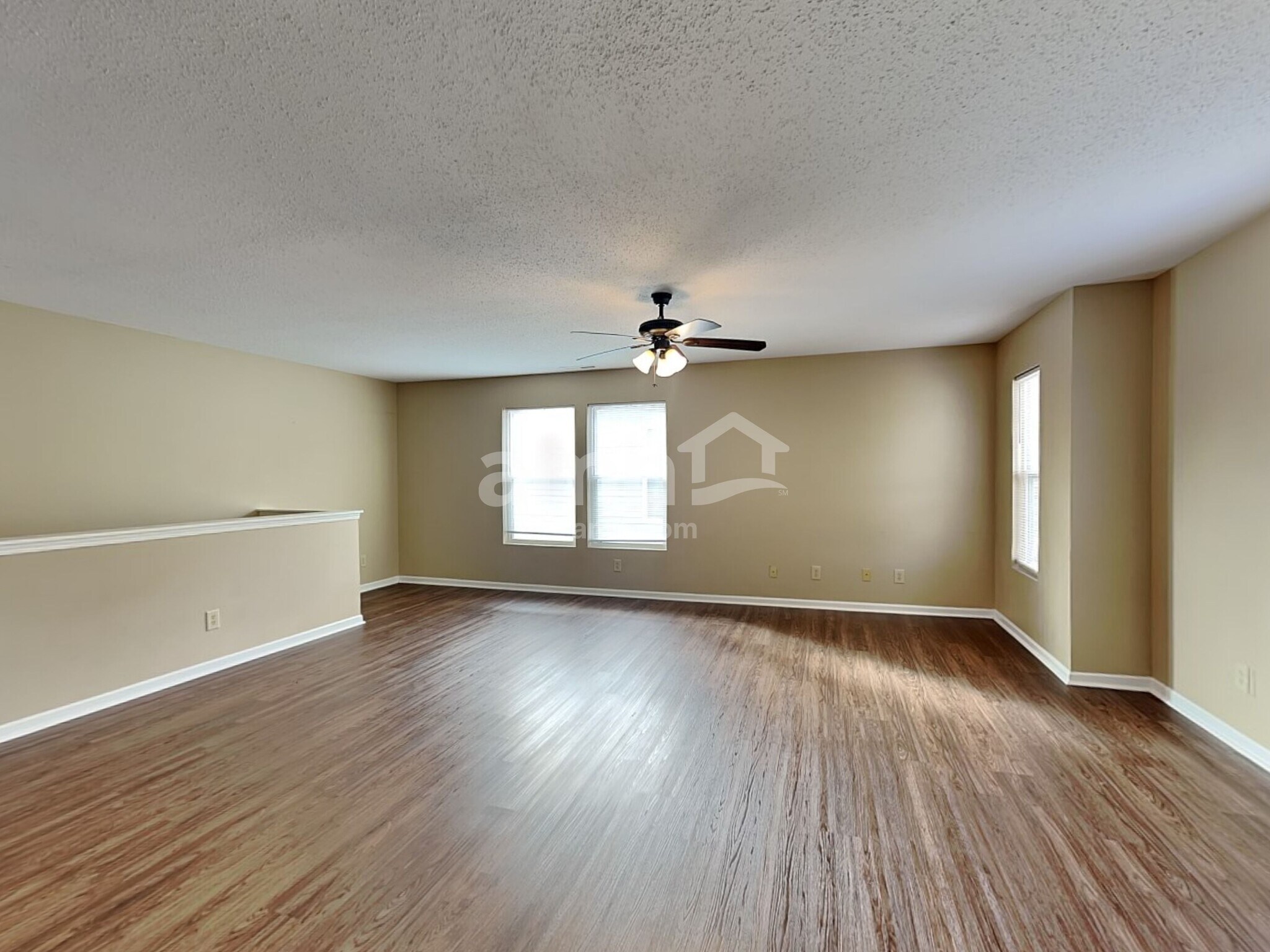 Building Photo - 10856 Grace Dr